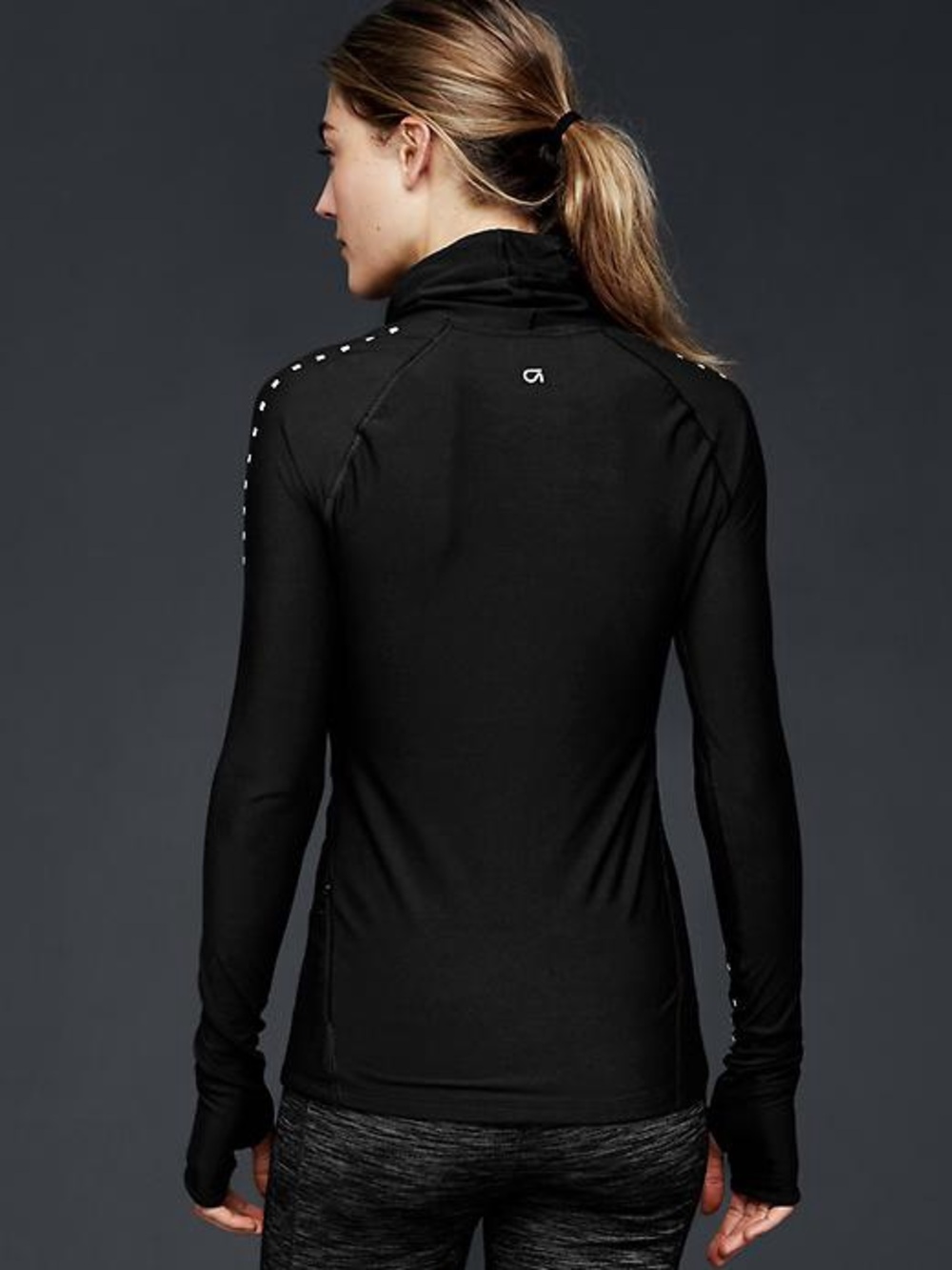 GapFit Reflective Pullover Cowlneck Black Athletic Running Top Size Small - Picture 2 of 6